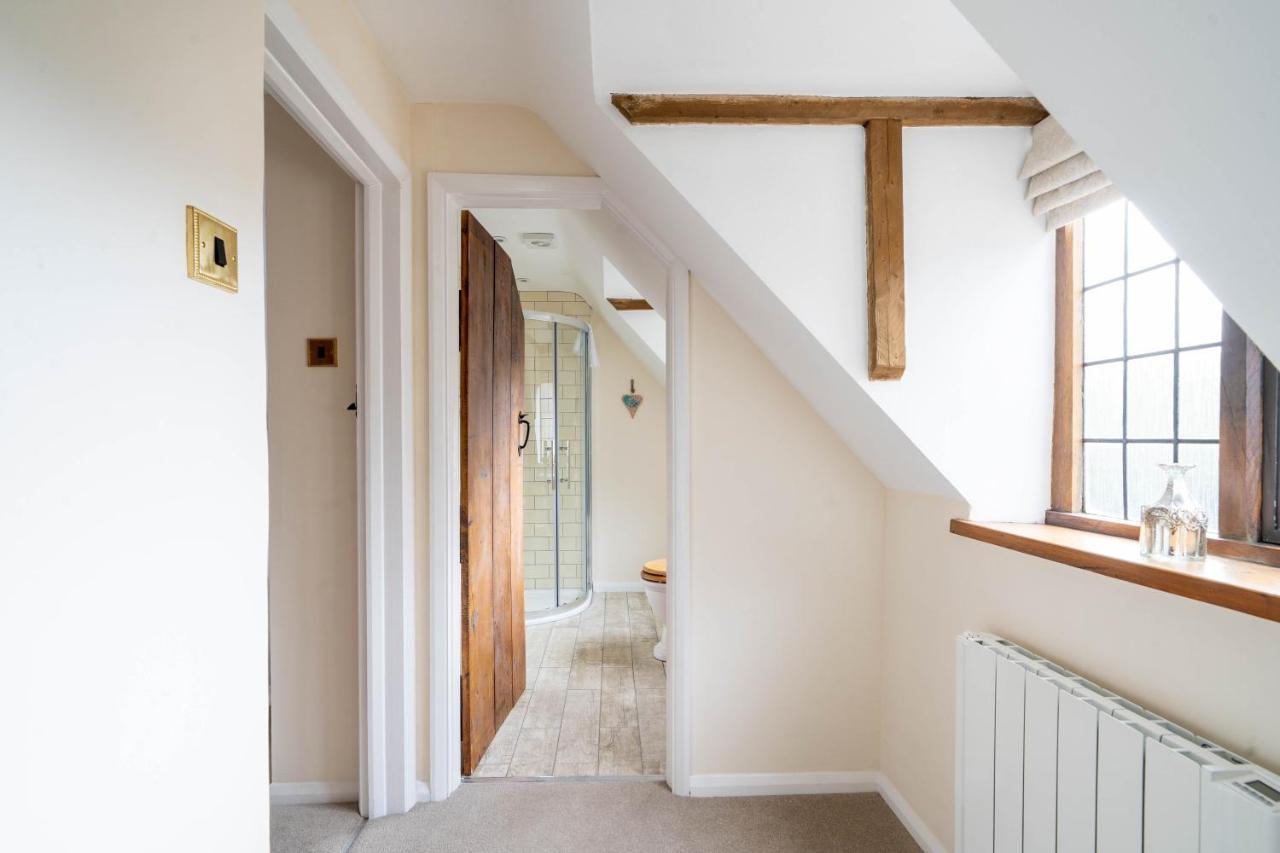 Cotswold Thatched Cottage Mickleton  Exterior photo